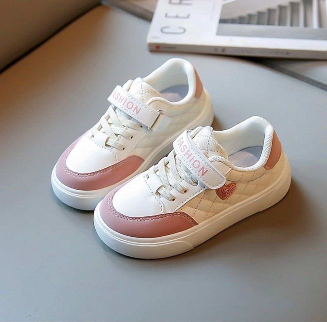 White sneakers clearance for girl