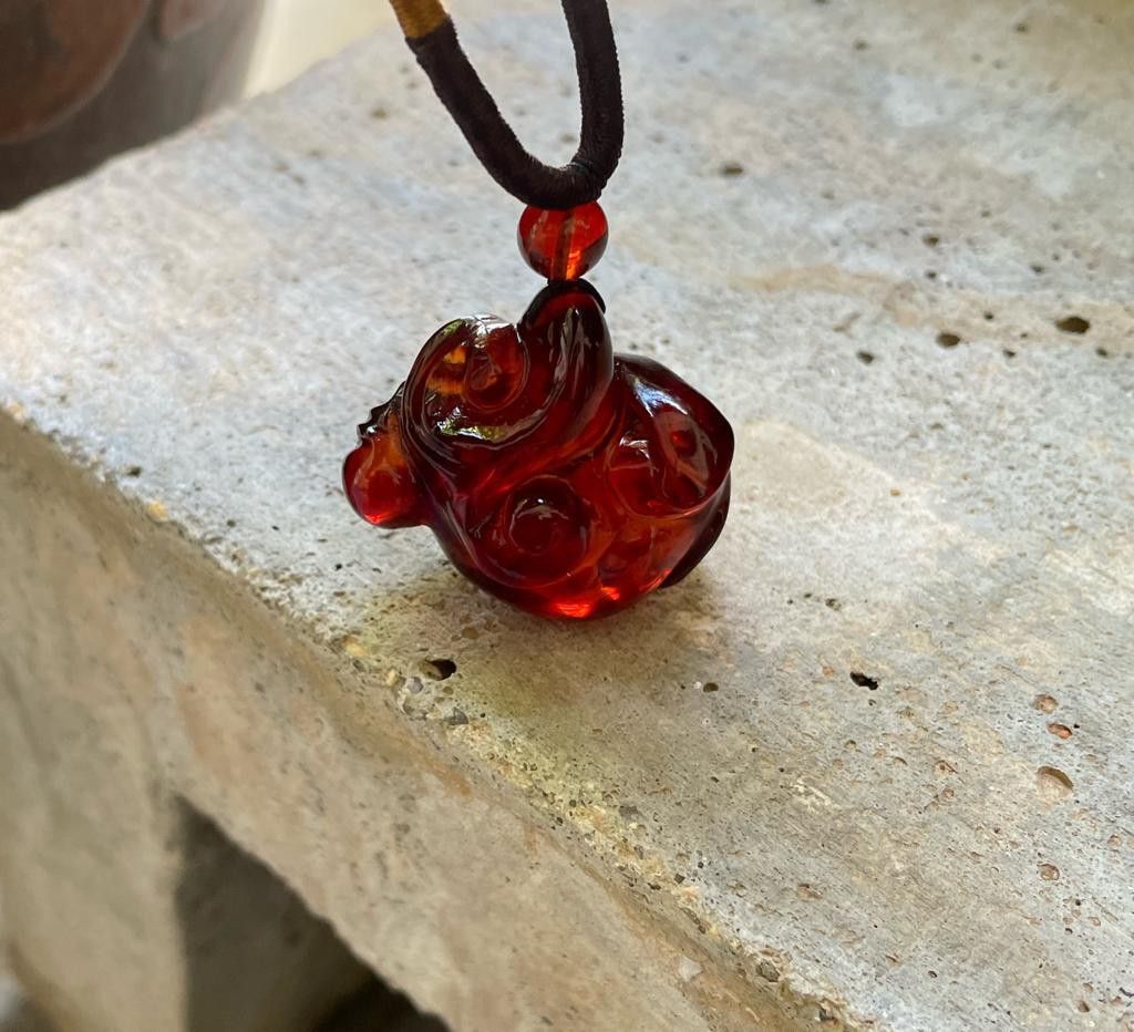 Red outlet amber pendant