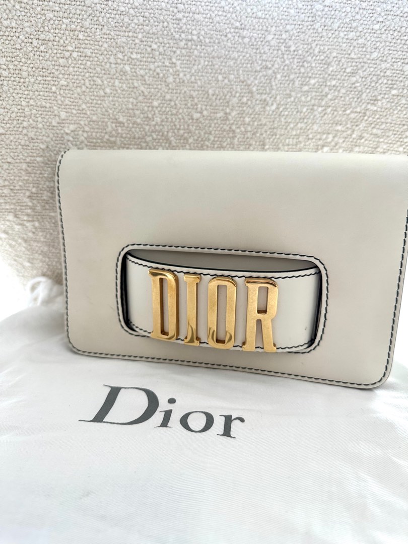White dior clutch store