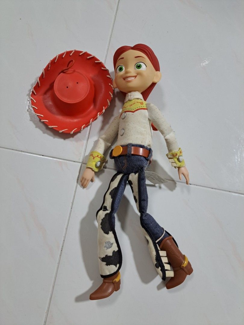 Jessie pull string online doll