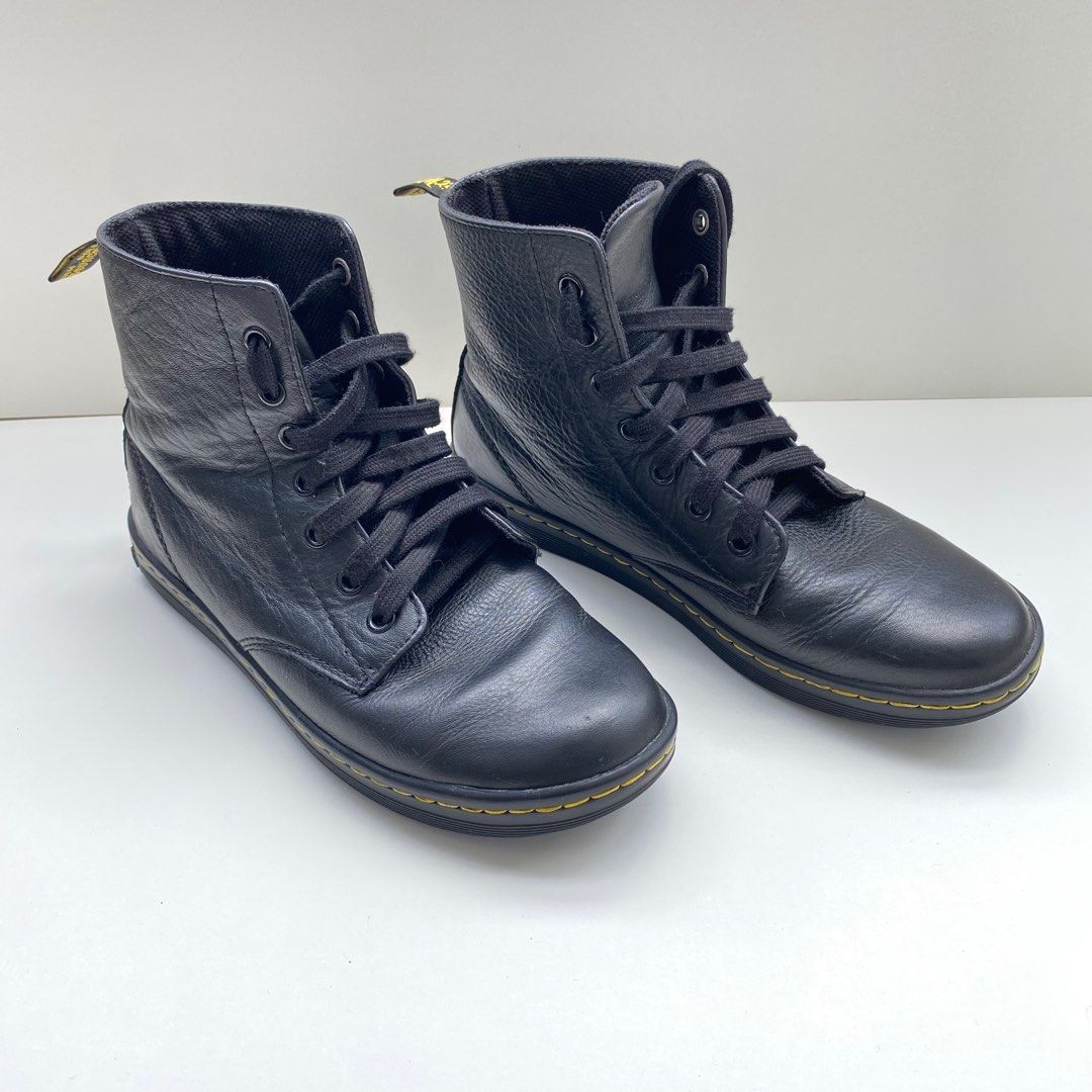Dr martens leyton hotsell