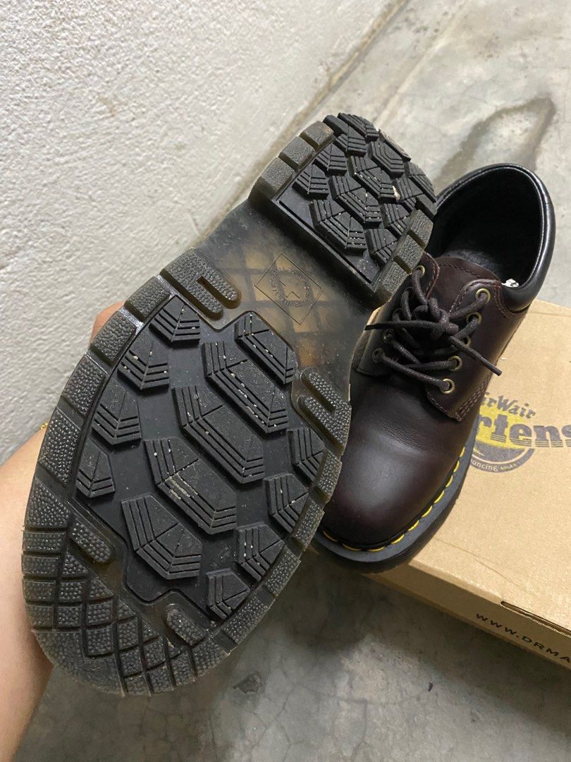 Dr martens gardens mid hot sale valley