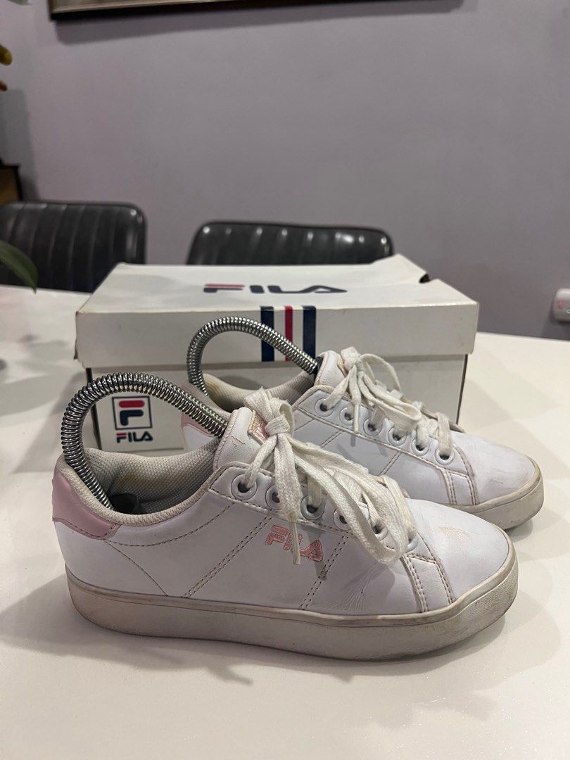 Fila court shop deluxe strawberry milk