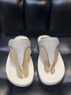 Fitflop White Lulu Crystal Embellished Toe-Post Sandals