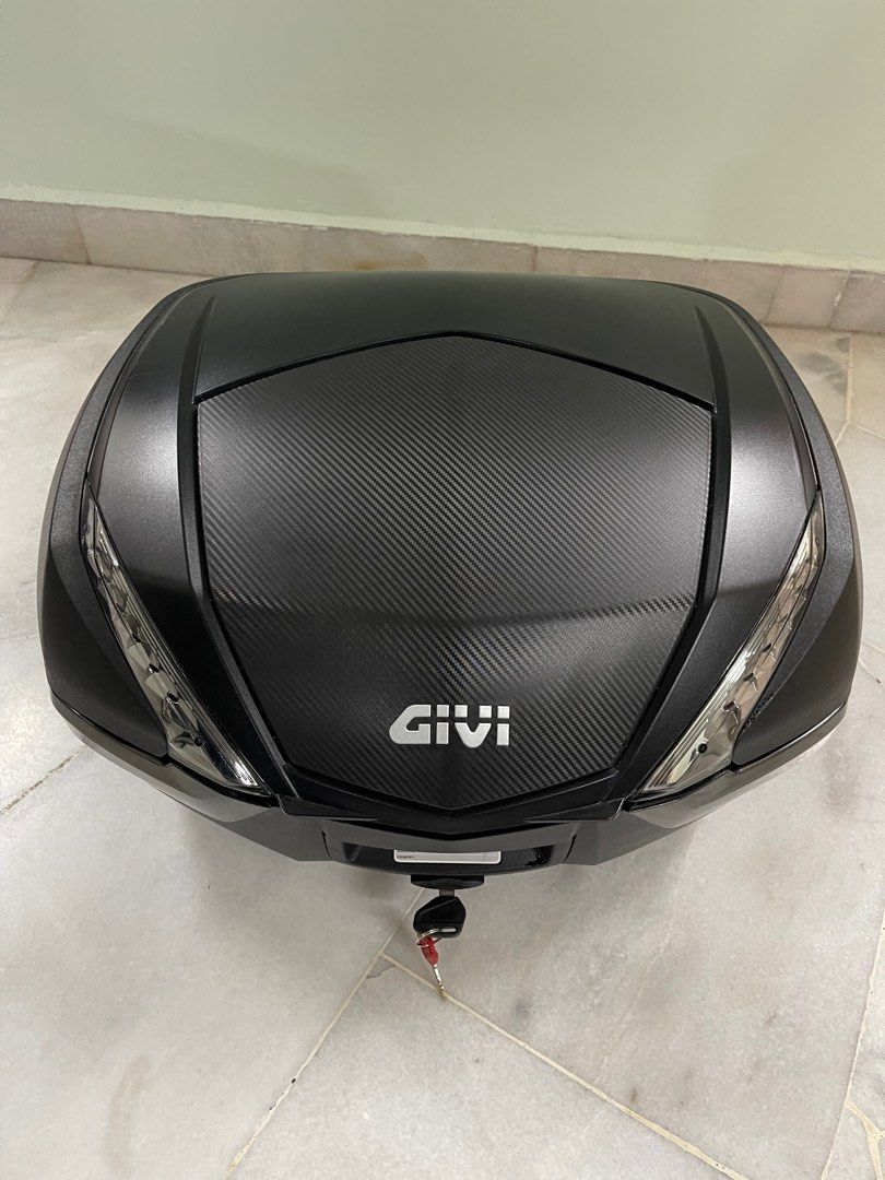 Givi Monokey V47 Top Case, Motorbikes on Carousell