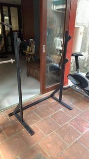 Heavy Duty Squat Rack Gym Equipment Squat Rack 4.5ft height Can carry upto 400lbs of weights COD within metro manila 09506605194