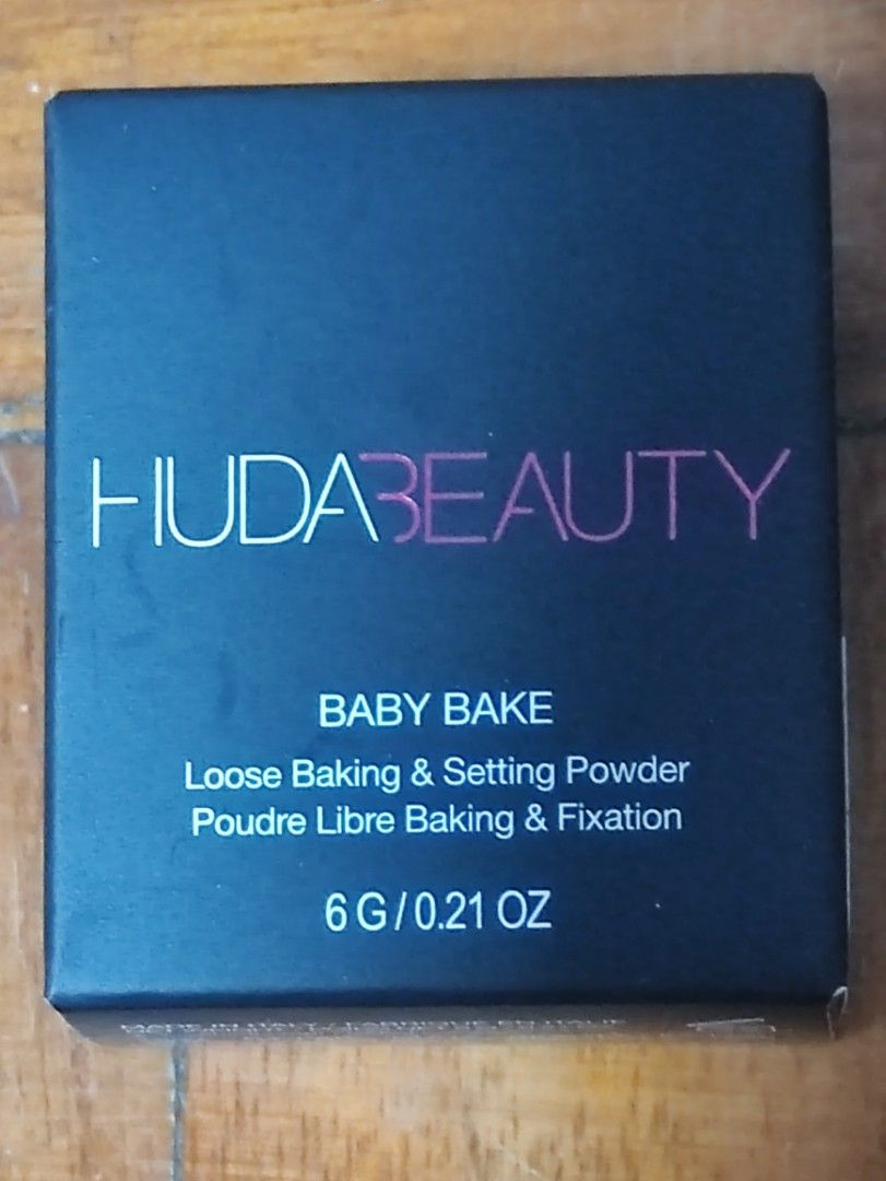 HUDA Beauty Loose Baking & Setting Powder (Shade Banana Bread), Beauty