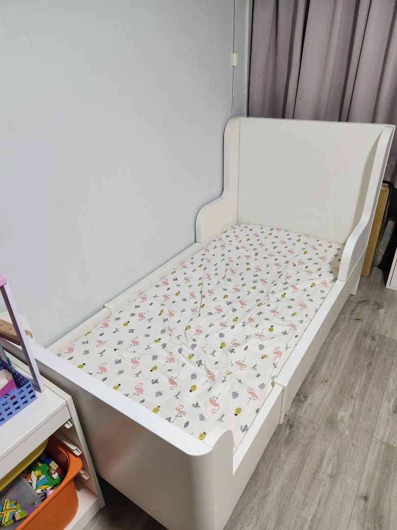 IKEA Children / BUSUNGE Extendable bed, white (with mattress), Babies