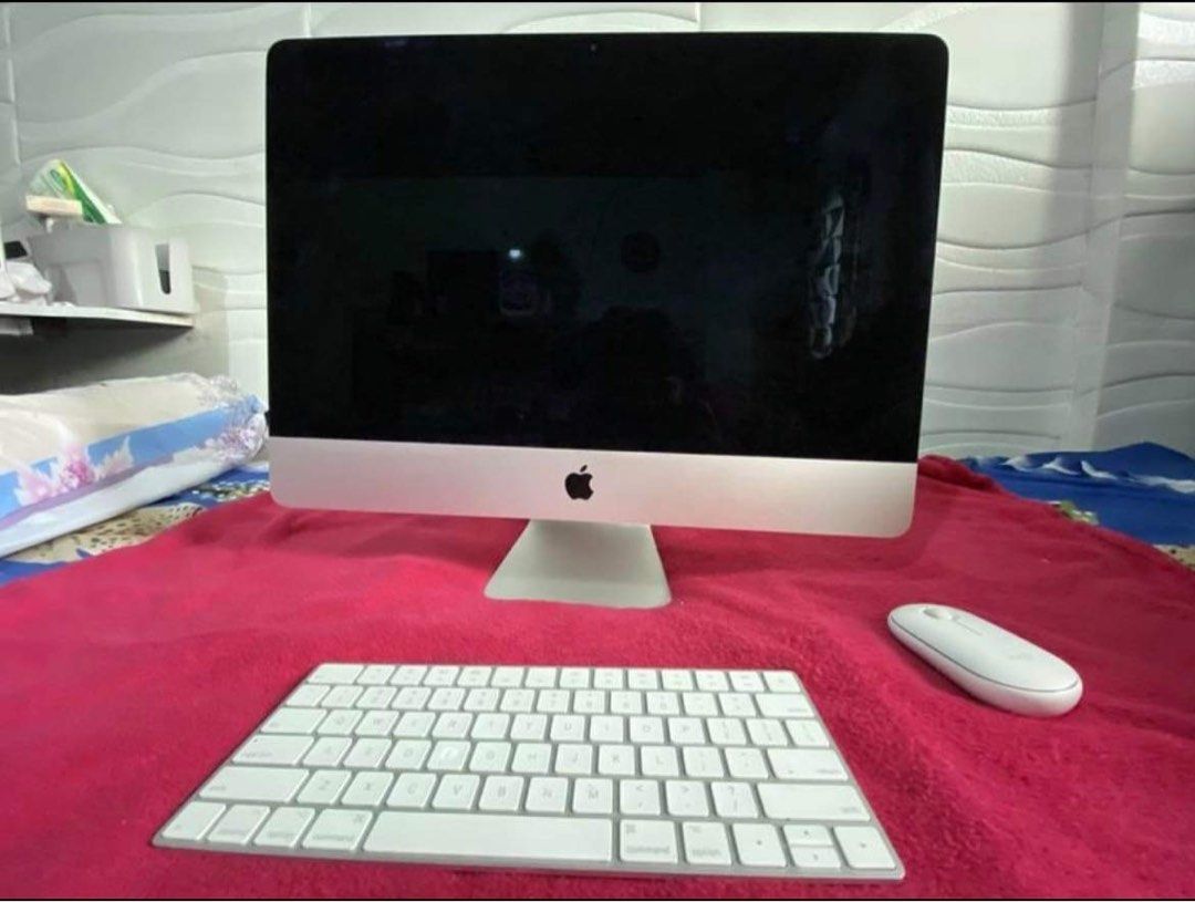 iMac 2017 (Category: Desktops) located in Mandaluyong City. Submitted by meirenriquez (Listing ID 1231129450, Image 1). Description: FOR SALE!!! iMac 21.5 inch 2017 Processor: 2.3 Ghz Dual- core intel core i5 Memory: 8 Gb 2133Mhz DDR4 Graphics Intel Iris Plus Graphics 640 1536 MB Storage: upgraded from HHD to 512 SSD With original apple magic keyboard and logitech pebble mouse RFS: bought a macbook Selling for 15,500 Location: Sta. Mesa Manila .