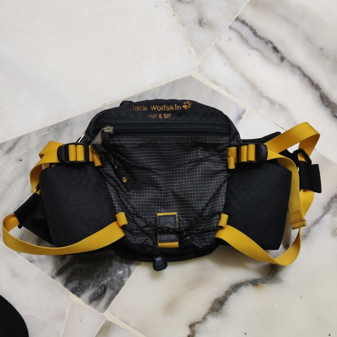 Jack wolfskin shop pouch bag