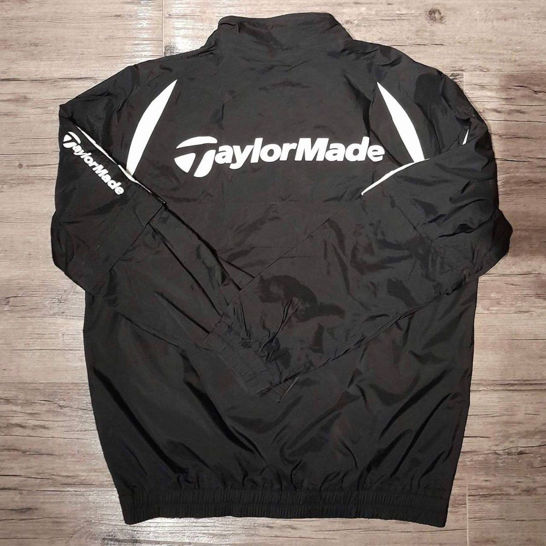 Jacket (Category: Activewear) located in Ipoh. Submitted by nadmegat (Listing ID 1231138662, Image 3). Description: .