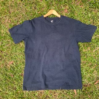 Kaos basic uniqlo