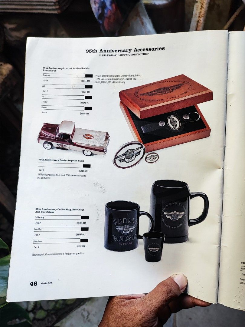 Katalog Accessories Apparel MotorClothes Original HarleyDavidson, Buku