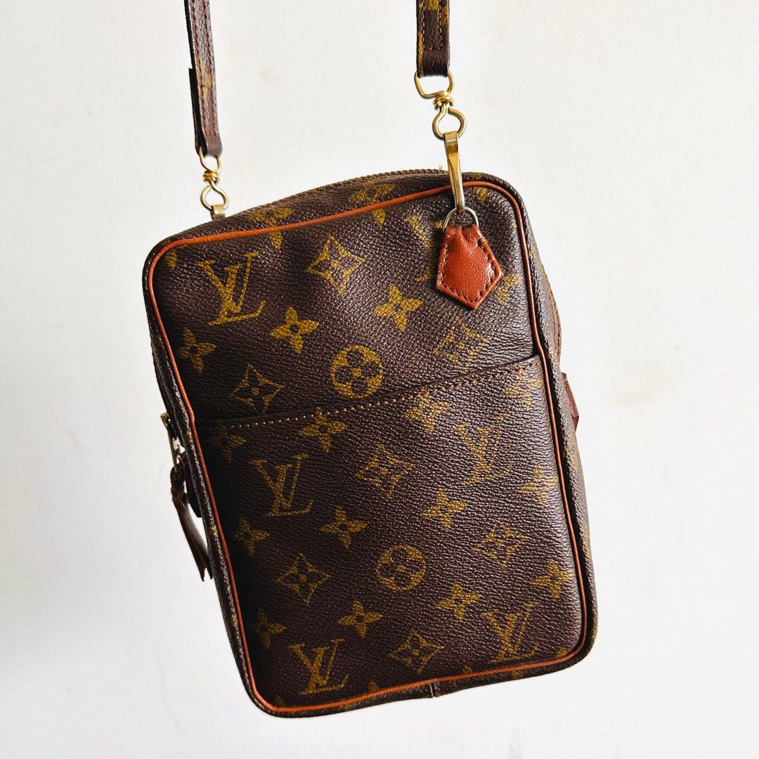 Lv maxi multi Pochette, Luxury, Bags & Wallets on Carousell