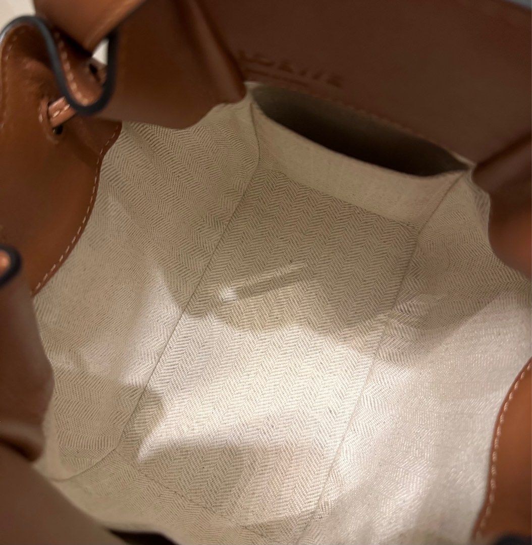 Loewe ifc top