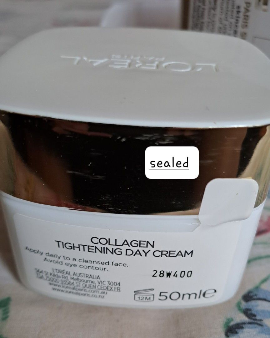 Loreal Collagen Tightening Cream (Category: Face Care) located in Cainta. Submitted by mama.sells (Listing ID 1231135085, Image 2). Description: L'oreal Age Perfect (50+) Collagen Tightening Cream (day) 50 ml Brand new, sealed in its orig box Pasalubong from Australia.