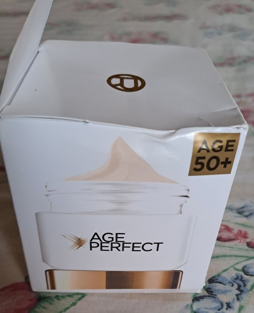 Loreal Collagen Tightening Cream (Category: Face Care) located in Cainta. Submitted by mama.sells (Listing ID 1231135085, Image 3). Description: L'oreal Age Perfect (50+) Collagen Tightening Cream (day) 50 ml Brand new, sealed in its orig box Pasalubong from Australia.