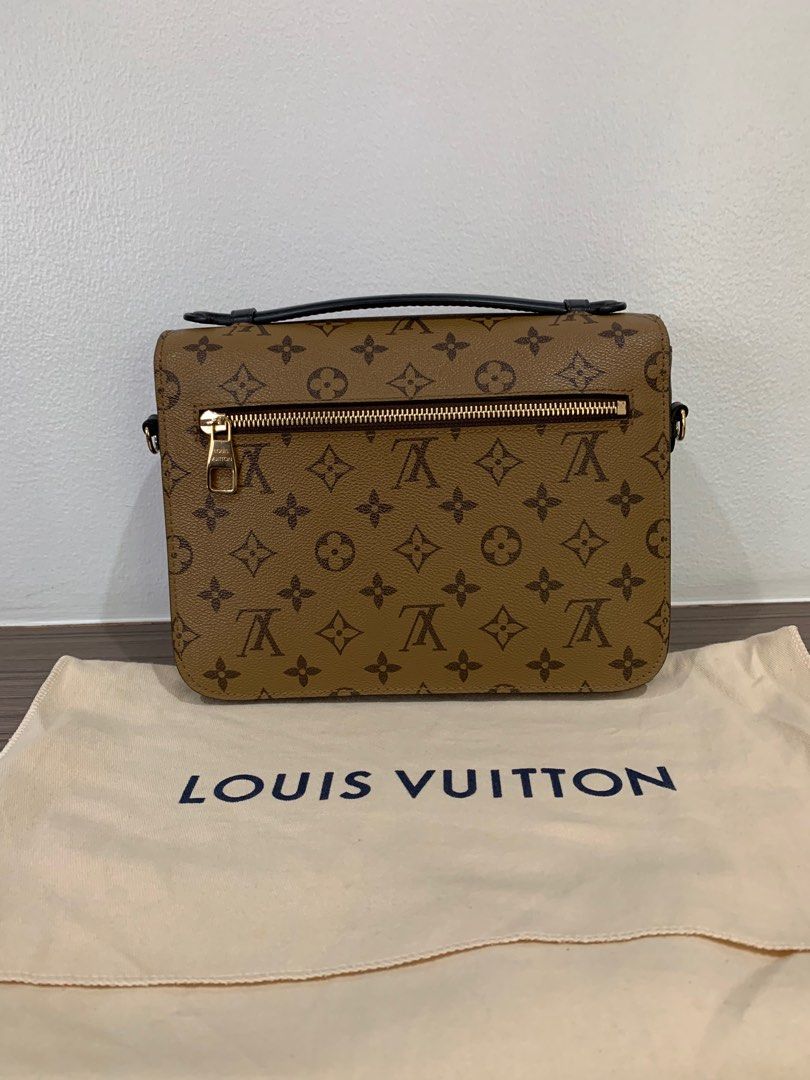 Louis Vuitton Pochette Metis Monogram Reverse Crossbody Shoulder Bag M44876  Authentic, Luxury, Bags & Wallets on Carousell