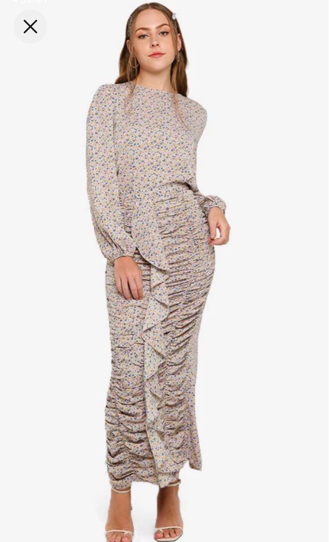 lubna ruffle ruching detailed, Women's Fashion, Muslimah Fashion, Baju ...