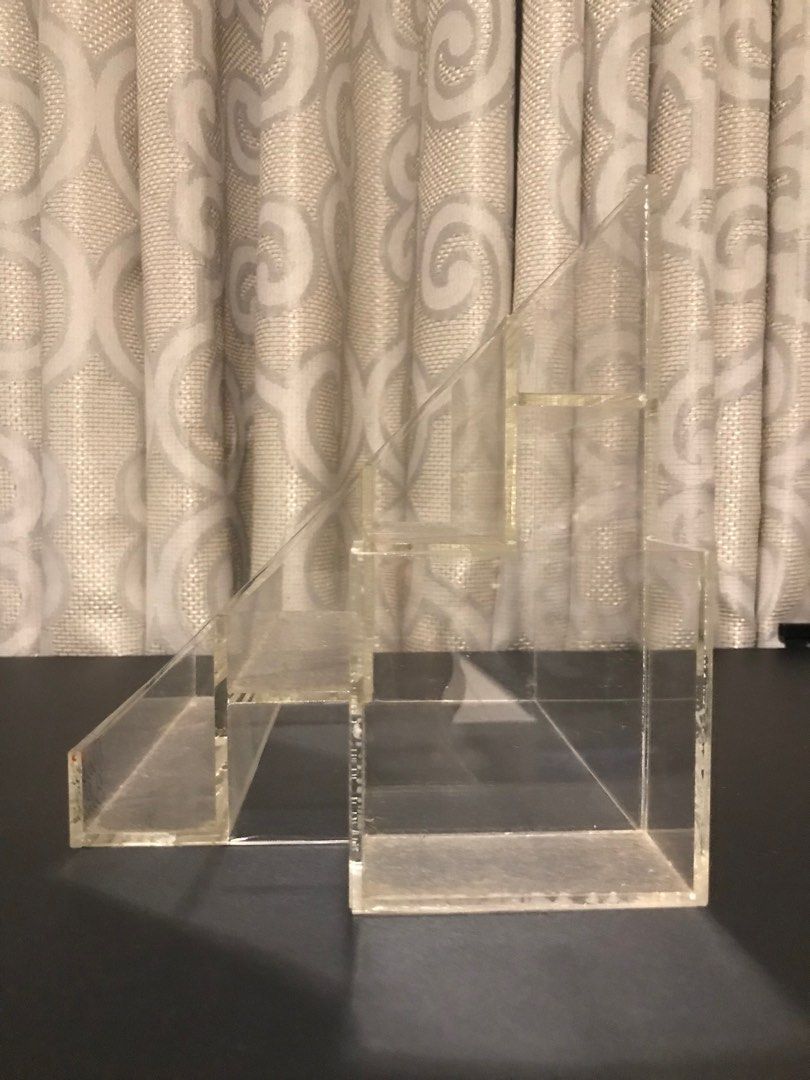 Miss Bella Acrylic Organizer (Category: Makeup) located in Quezon City. Submitted by currency27 (Listing ID 1231133535, Image 2). Description: 410 each 3 available Authentic RFS: raising funds, not into collecting make up anymore Pick up/checking of item is allowed in Xavierville in Quezon City. No other meet up place. No free shipping, buyer will take care of SF. I can ship thru Grab express, Lalamove, J&T, Gogo and LBC (by schedule). MOP: BPI/B