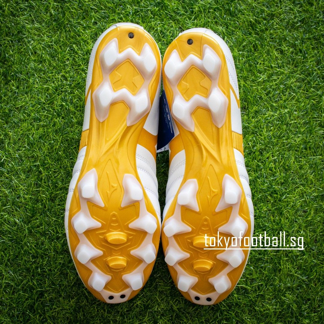 Mizuno tokyo on sale yellow