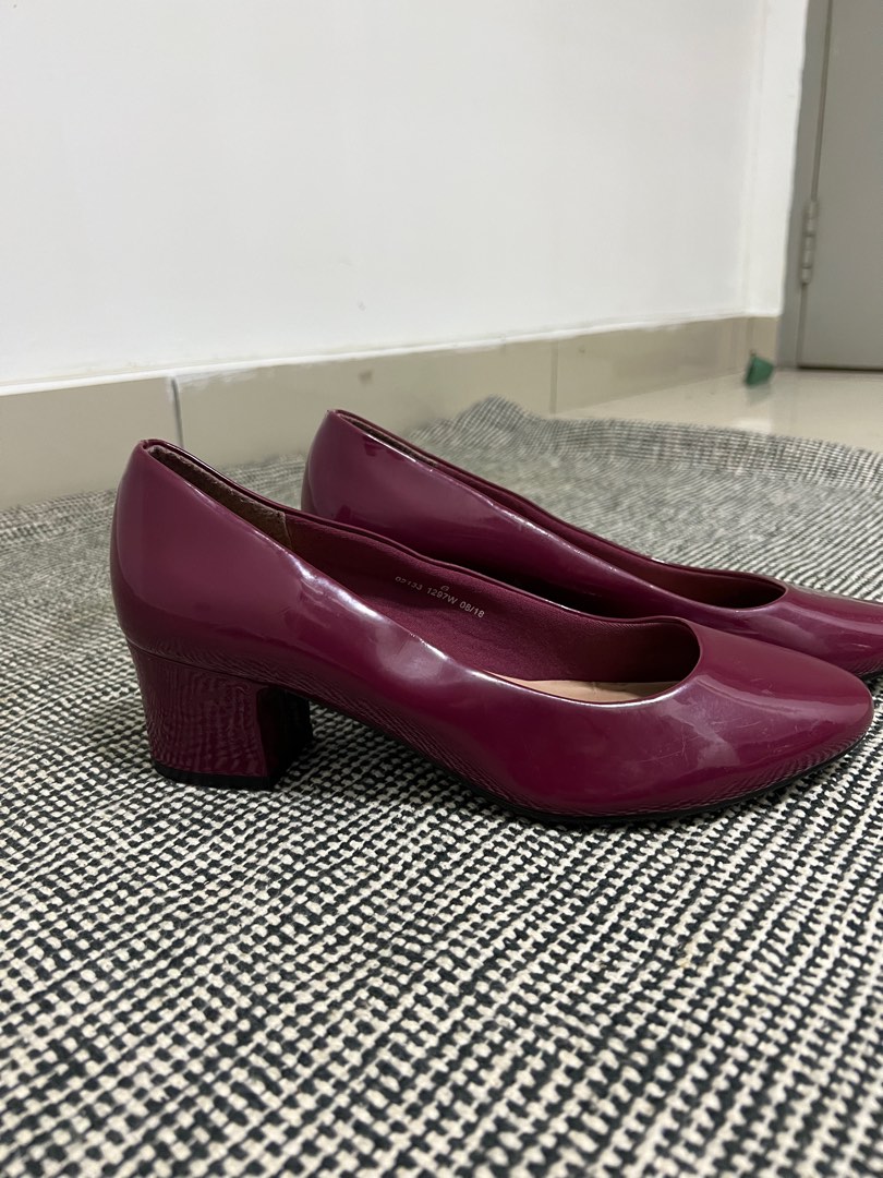 Wide fit sales burgundy heels