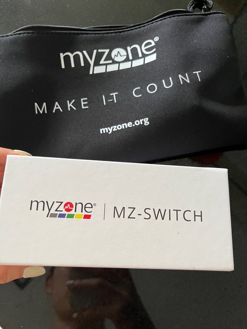 MyZone switch 3ways wearing, Mobile Phones & Gadgets, Wearables