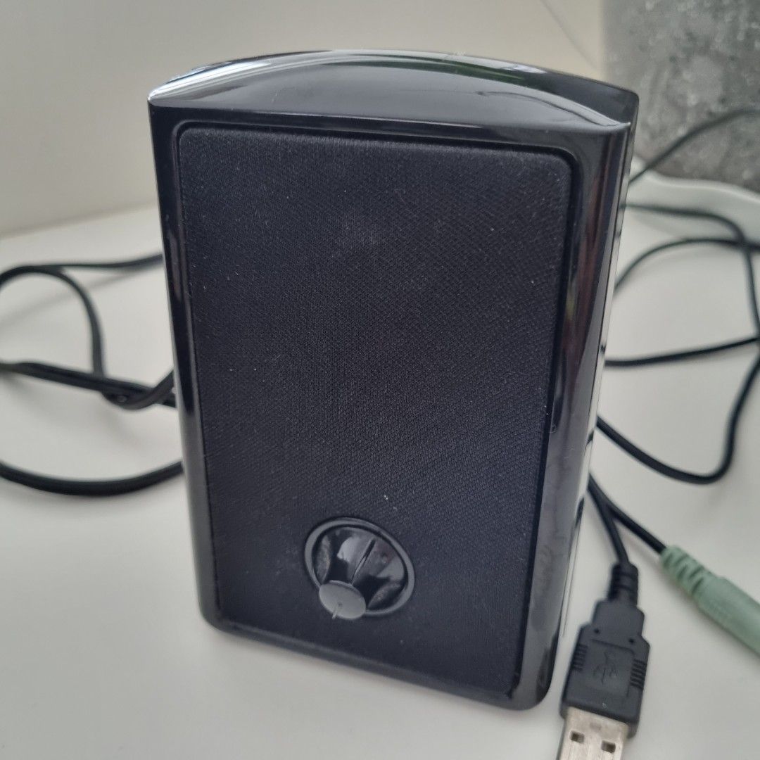 Neo 2003B computer speakers (Category: Soundbars, Speakers & Amplifiers) located in Taguig. Submitted by rochev (Listing ID 1231128137, Image 2). Description: Used and in great condition Neo 2003B (neosonica technogies) computer speaker. Can connect via usb..