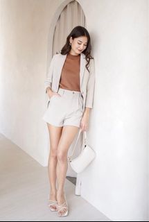 (Category: ) located in . Submitted by classnclothes (Listing ID 1231241108, Image 1). Description: .