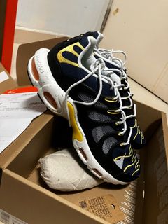 （分類：）位於 。 由 Hugobasketball 提交（商品編號 1231159339，圖片 1）。簡介： 。