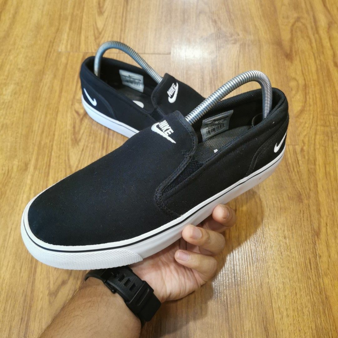 Nike toki slip on mens sales