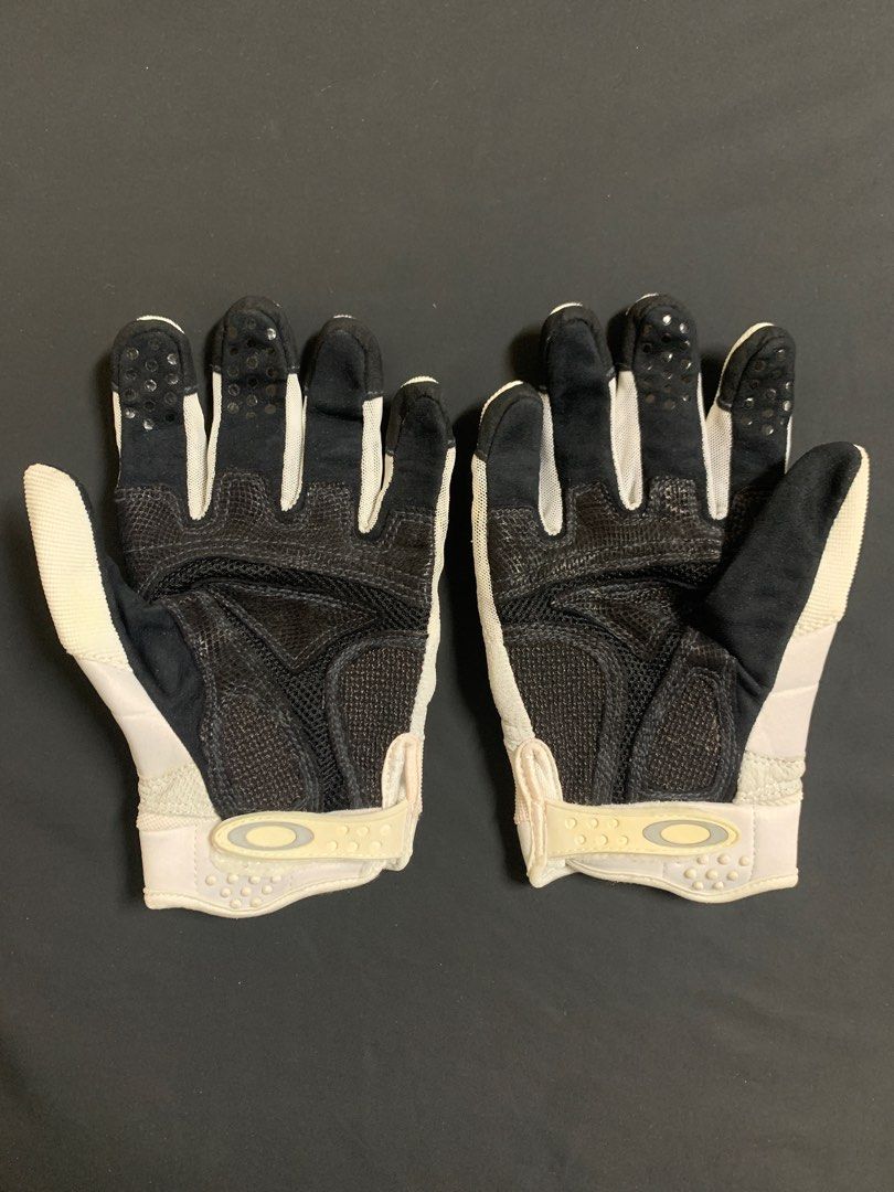Oakley Si Factory Pilot Glove 1.0 M 実物
