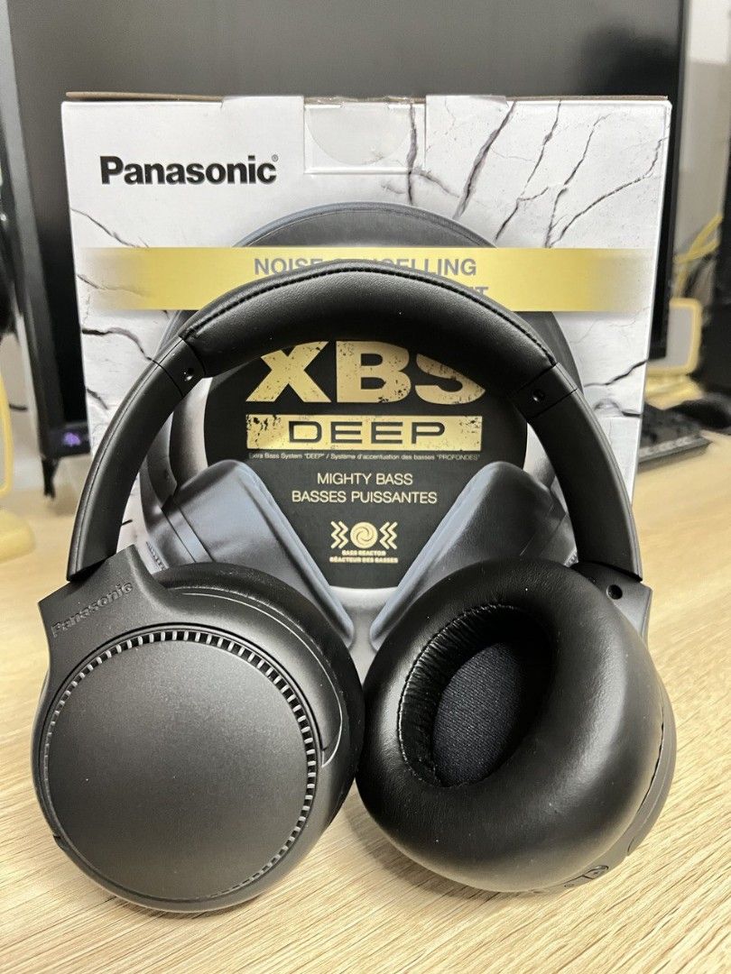Panasonic bass hotsell headphones