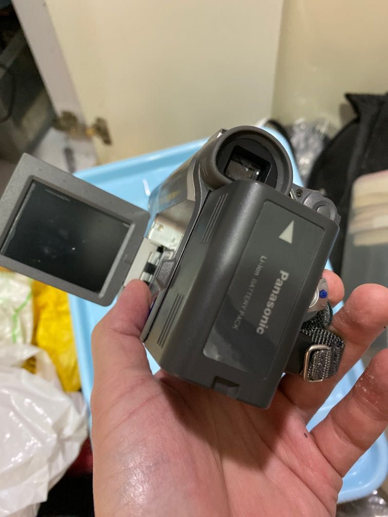 Panasonic NV-GS5 DV tape 錄影機, 攝影器材, 攝錄機- Carousell