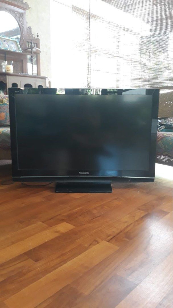 Panasonic. Viera hdmi 42 inch, TV & Home Appliances, TV & Entertainment