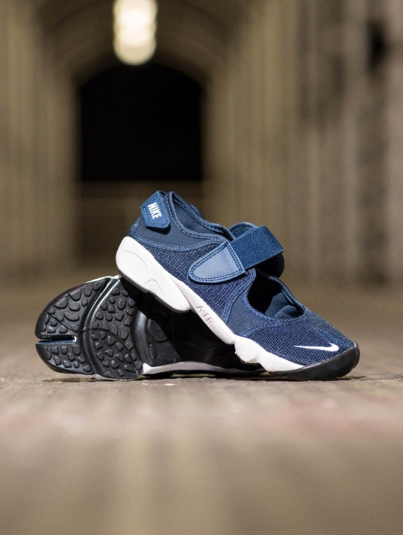 SEPATU NIKE AIR RIFT NAVY WHITE ORIGINAL 100, Fesyen Wanita, Sepatu di