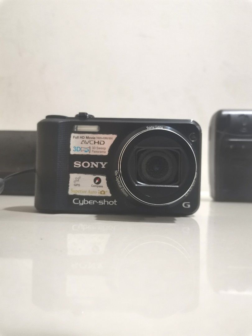 Sony cybershot dschx7v digital vintage camera, Photography, Cameras on