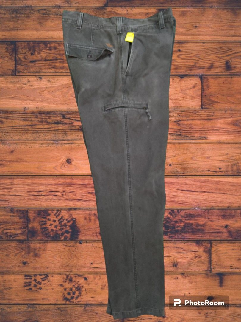 Dockers with deals zipper pocket