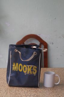 (Kategori: ) berada di . Dikirim oleh simplicious_things (ID iklan 1231094486, Gambar 1). Deskripsi: .