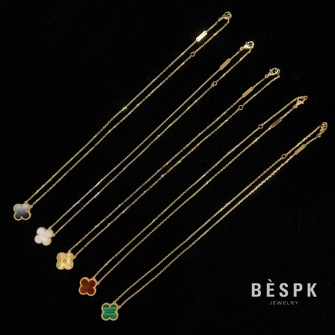 V*A Vintage Alhambra Pendant and more, Luxury, Accessories on Carousell