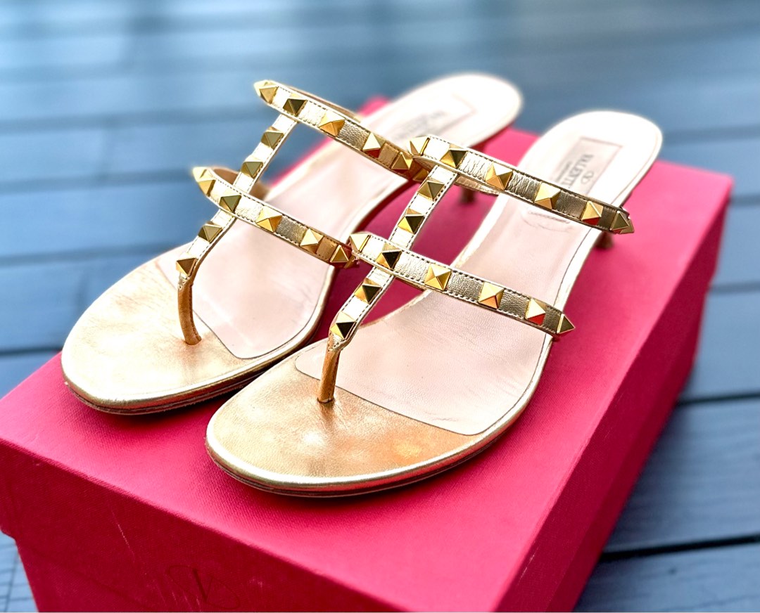 Matte gold sandals on sale
