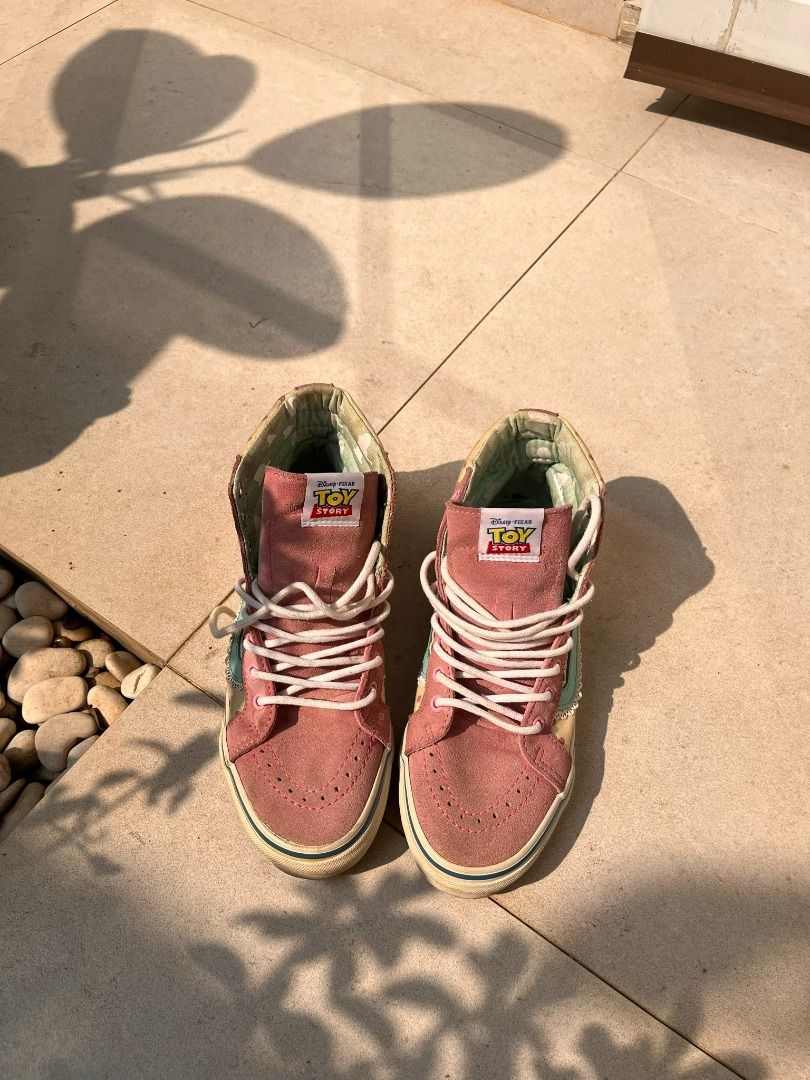 Sepatu vans outlet toy story original