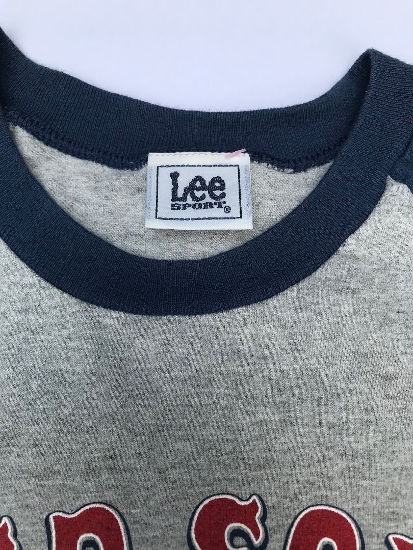 Vintage Raglan Lee Red Sox 2006 (Category: Tshirts & Polo Shirts ) located in Manila. Submitted by 240presolution (Listing ID 1231250777, Image 2). Description: Vintage Raglan Lee Red Sox 2006 SIZE: Large on tag W21 x L30 PRICE: ₱600 Issues: N/A .