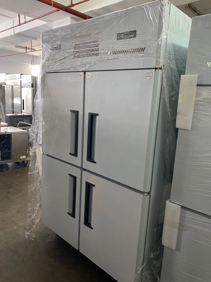 4 door upright combo. Blower cooling. Half chiller half freezer. Self