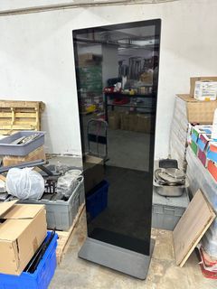 Advertising Display Machine - Tall-Format Advertising TV