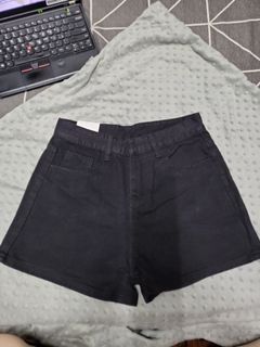 (Category: ) located in . Submitted by yenny_26 (Listing ID 1231412107, Image 1). Description: .