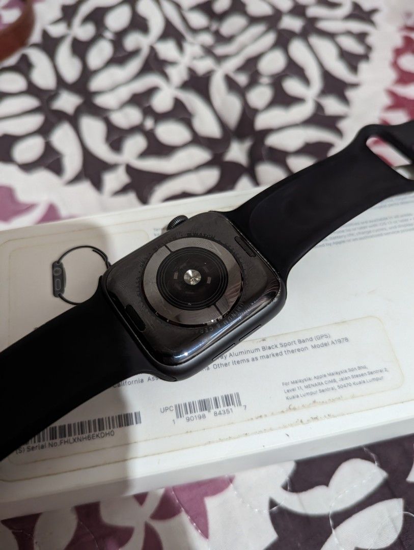 Apple watch series hotsell 4 model a1978
