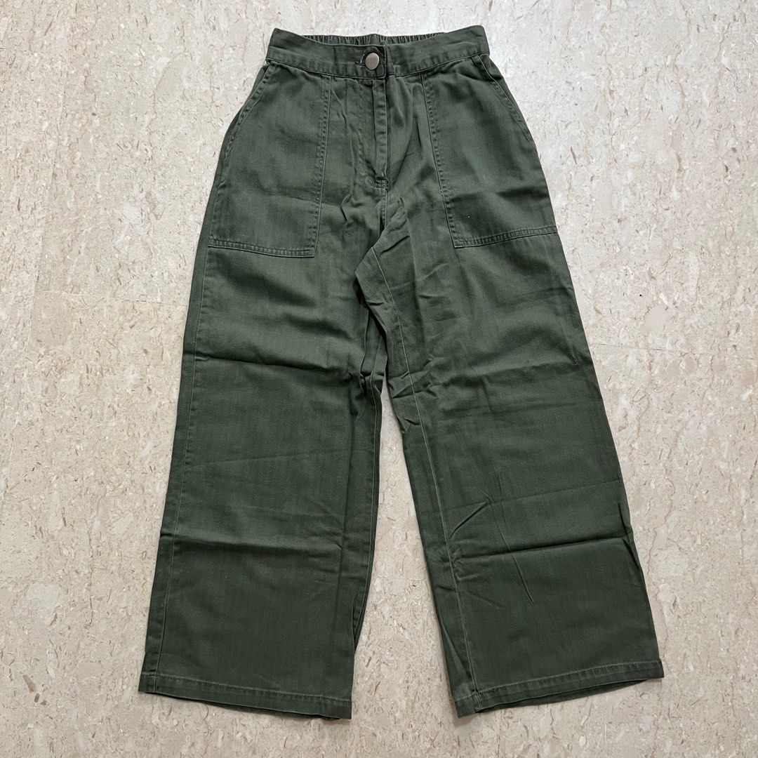 Army Green Cargo Pants, Women's Fashion, Bottoms, Other Bottoms on Carousell