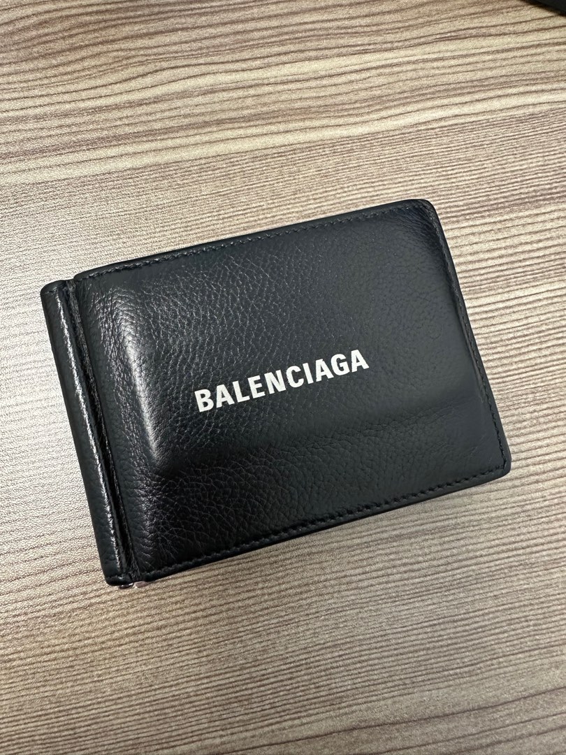 Balenciaga money clip store