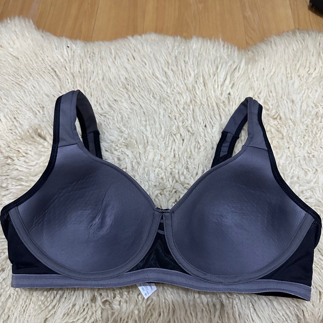 Bestform Sports Bra 38C on tag Sister sizes: 36D, 40B Padded Back closure  Php150 All items are from US Bale., Women's Fashion, Undergarments &  Loungewear on Carousell